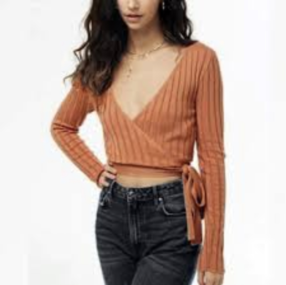 NWT Forever 21 Women's Camel Ribbed Wrap Sweater Top M 🧡✨